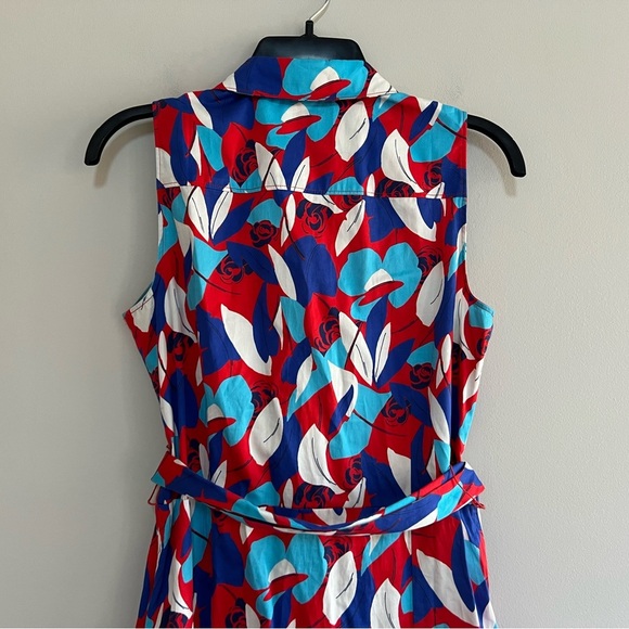 UntuckIt for her Cotton Button Front Faye Dress in Blue, Red, White Floral, 4 - Picture 7 of 14